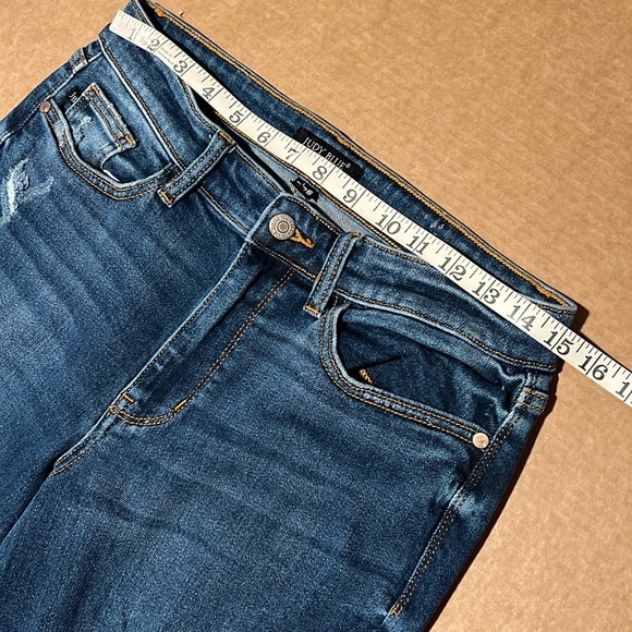 Judy Blue Mid-Rise Straight Leg Distressed Dad Jean, size 28 - Picture 8 of 16